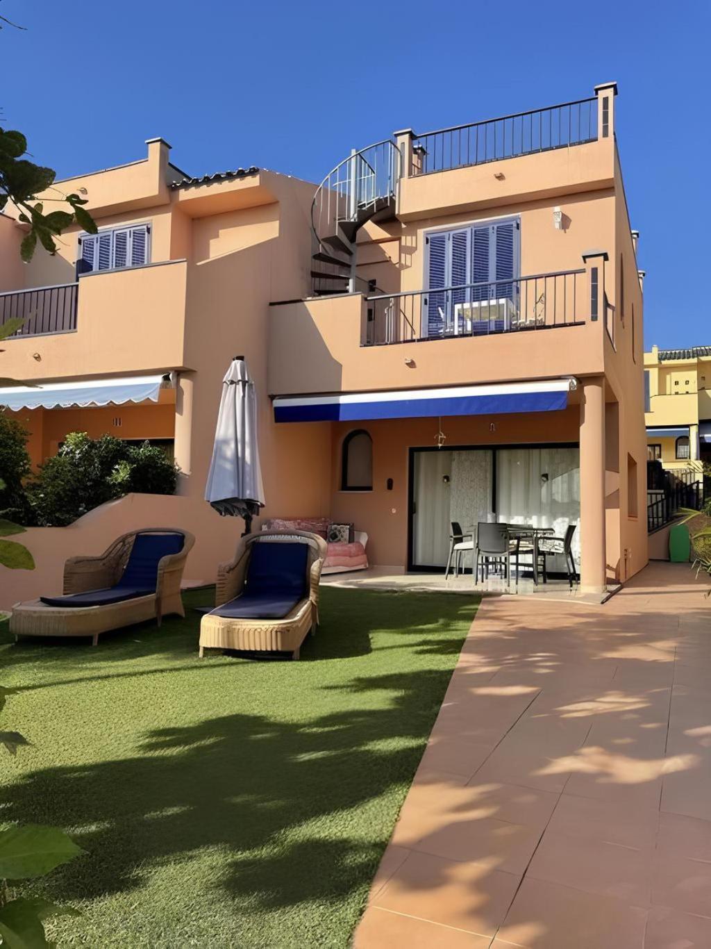 Bonita Villa Con Propio Entrada Y Con Piscina San Bartolomé Exterior foto